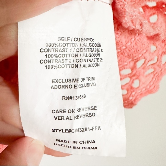 Coco + Jaimeson Pink Eyelet Embroidered Cropped Cami Top sz Small - Picture 10 of 10